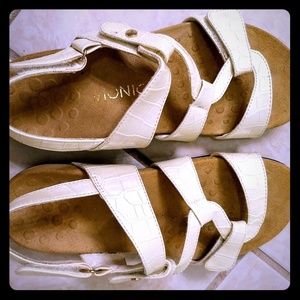 Vionic Paros Backstrap Sandal